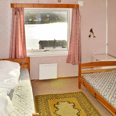 Дом отдыха Three-bedroom Holiday In *